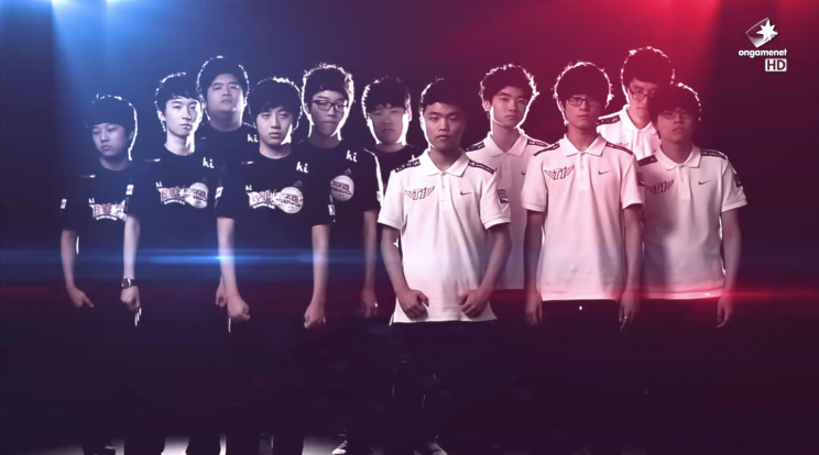 The KT Rolster Bullets and SK Telecom T1 in the 2013 Champions Summer Finals (OnGameNet/Twitch)