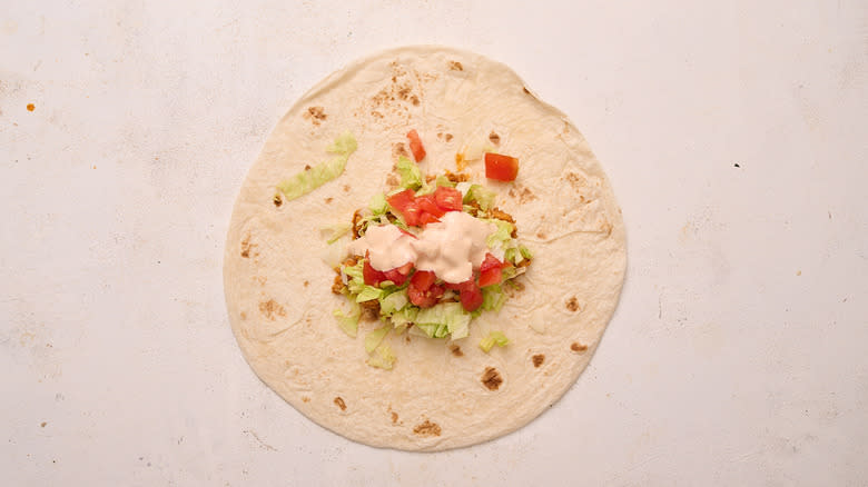 chipotle mayo in crunchwrap