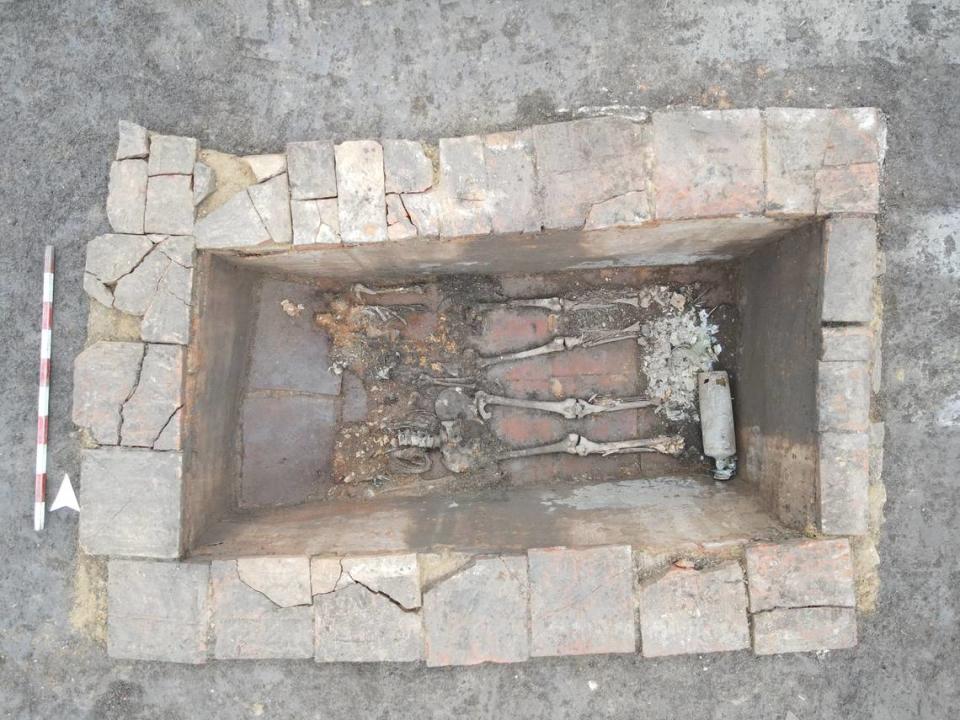 The larger tomb found in Nova Varbovka.