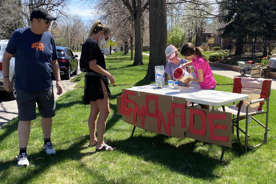 Image: Kids sell lemonade in the Park Hill neighborhood in Denver (Vicky Collins / for NBC News)