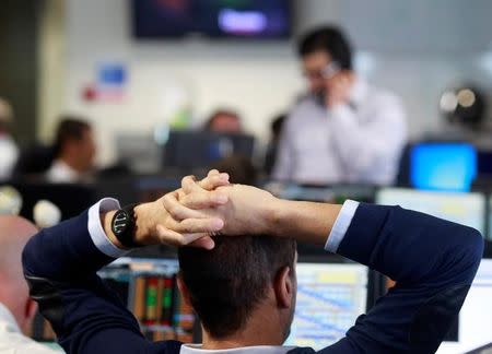 Traders from BGC Partners, a global brokerage company in London's Canary Wharf financial centre wait for European stock markets to open early June 24, 2016 after Britain voted to leave the European Union in the EU BREXIT referendum. REUTERS/Russell Boyce