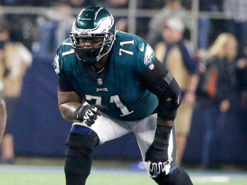 Offensive tackle Jason Peters spent 11 seasons with the Eagles.