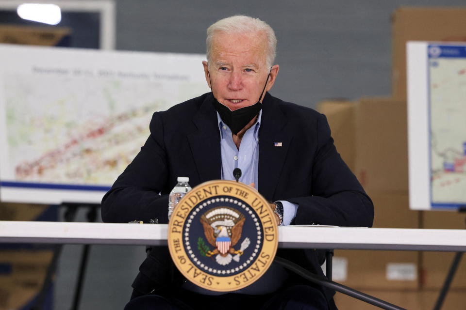 El primer año de Biden ha estado lleno de enormes retos. Su popularidad ha oscilado volátilmente. 