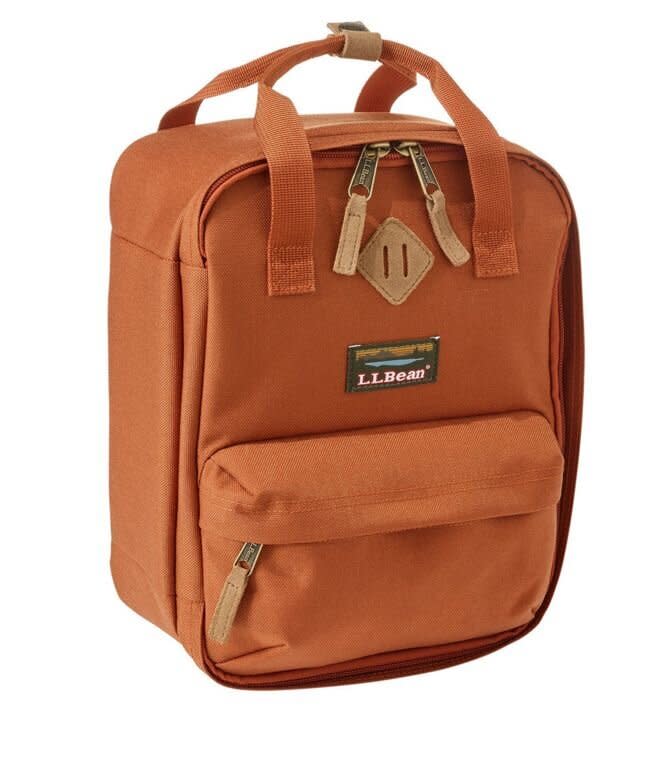 For any man who eats a meal on the go, L.L. Bean offers <strong><a href="https://fave.co/2Km75Ji" target="_blank" rel="noopener noreferrer">a lunch box that is stylish</a></strong>, sustainable and doesn&rsquo;t look like a purse or something their kiddos would carry. Pair it with some <strong><a href="https://amzn.to/2Xjem1F" target="_blank" rel="noopener noreferrer">reusable silicone bags</a></strong> that he can use instead of Ziplocs for his sandwich and chips, and he&rsquo;s well on his way to a more sustainable lunchtime.