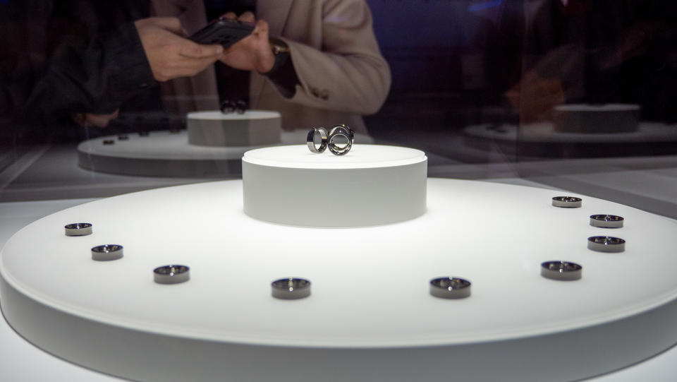 Eyes on with the Motorola Galaxy Ring at MWC 2024