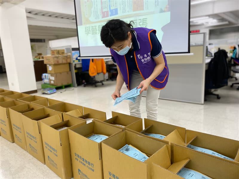 台北大直英迪格酒店推出捐物資抵房價優惠。（圖／業者提供）