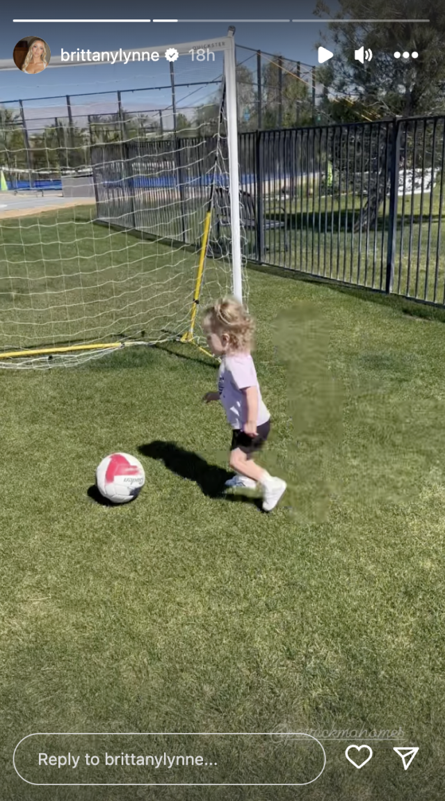 Patrick Mahomes says 1-year-old daughter flashes soccer skills