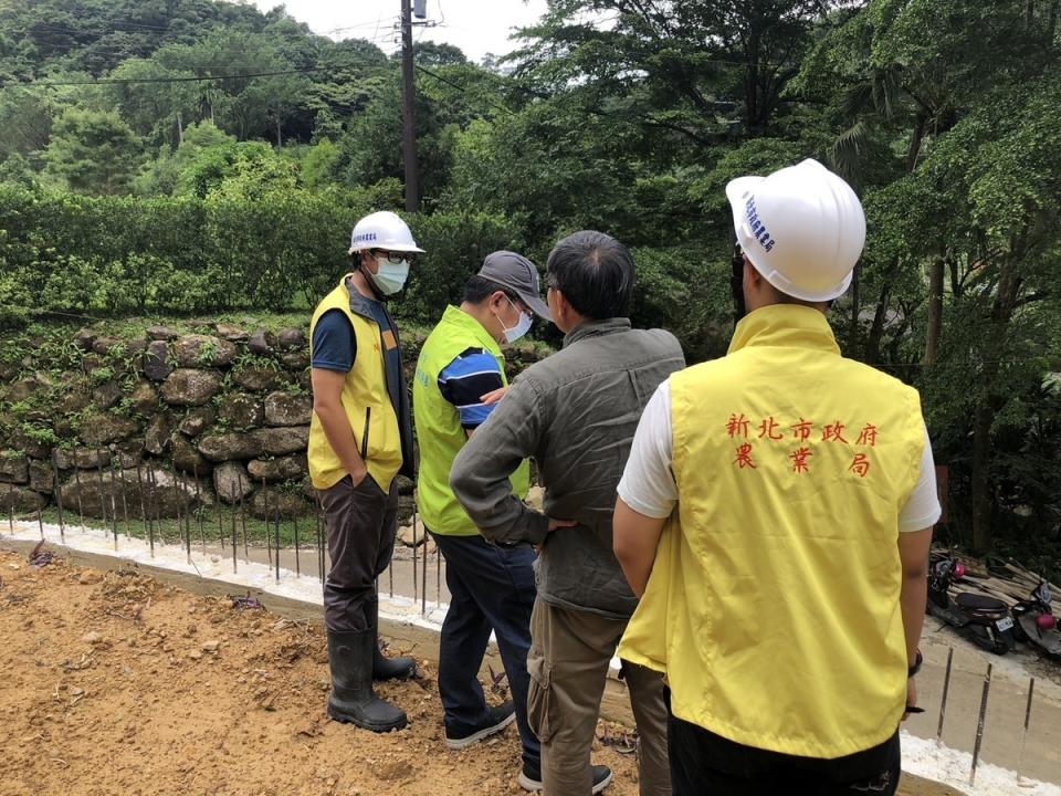 春節期間農業局仍持續執行山坡地違規查報取締工作。   圖：新北市農業局/提供