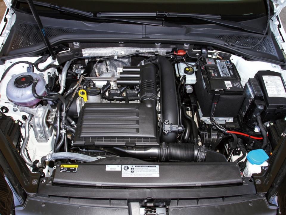 搭載1.4升TSI渦輪增壓引擎，最大馬力為150hp、最大扭力則是25.5kgm。