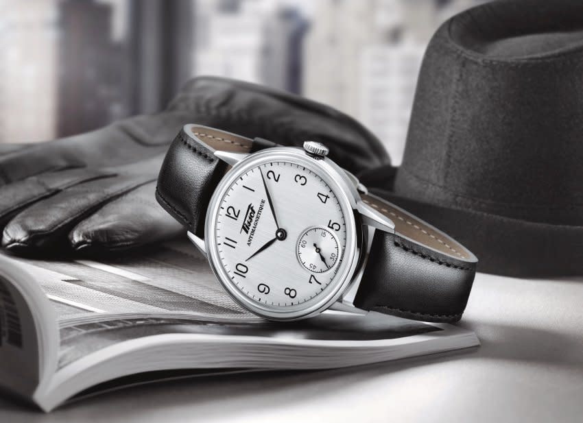 <p>Aus alt mach neu: Tissot hatte 1943 sein beliebtestes Uhrenmodell herausgebracht und dieses mit dem Heritage 2018 nun überarbeitet. Das schlanke Nickel-Chrom-Gehäuse verleiht der Uhr eine besondere Eleganz. Wer da nicht widerstehen kann, muss 980 Euro locker machen. (Foto: Tissot) </p>