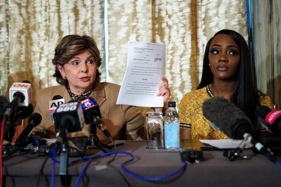 <strong>Gloria Allred and Faith Rodgers during New York press conference</strong>