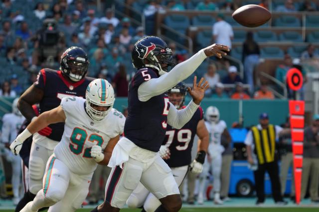 The Dolphins get a weird one! Watch Texans QB Tyrod Taylor flutter an  interception to Jerome Baker