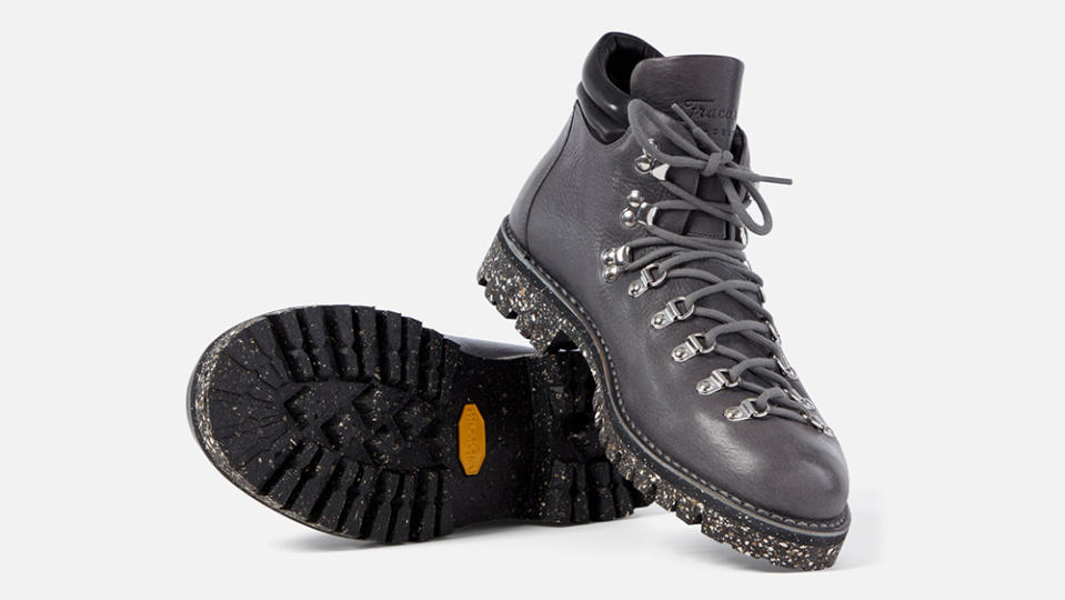 Duke & Dexter's hiking boots produced by Fracap.