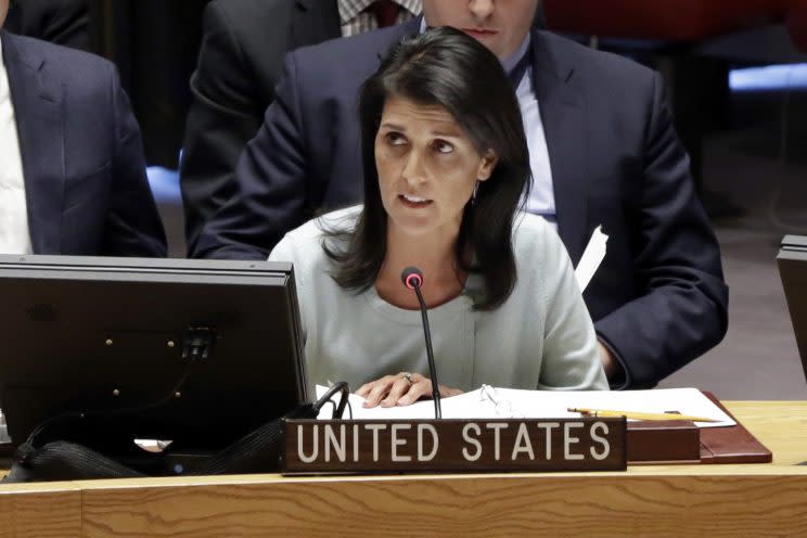 US-Botschafterin Nikki Haley spricht vor dem UN-Sicherheitsrat (Bild: AP Photo/Richard Drew)