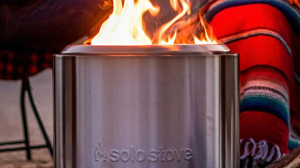 The Solo Stove Bonfire model has a 5-star rating from thousands of happy customers who love the near-smokeless operation of this fire pit.