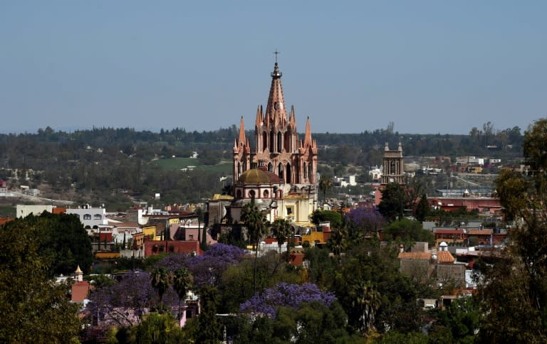 With its warm weather and colonial charm, Mexico's 16th-century city of San Miguel de Allende has been enticing Americans of a certain age to move south of the border for decades