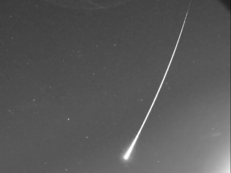 Meteor as seen over Yeovil in Somerset (UKMON)