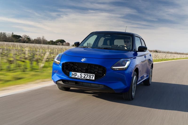 Amid the rise of SUVs, the supermini class of cars has been somewhat neglected. But Suzuki is staying true with a new pocket-sized Swift. The draw? Mild-hybrid tech, an attractive price tag and a fun drive. Thorsten Weigl/Suzuki/dpa