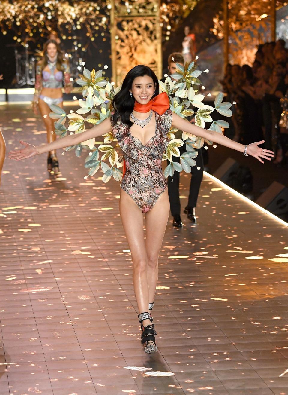 Find out what Adriana Lima, Kendall Jenner, Bella Hadid, Gigi Hadid, and Elsa Hosk wore at this year’s Victoria's Secret Fashion Show in New York.