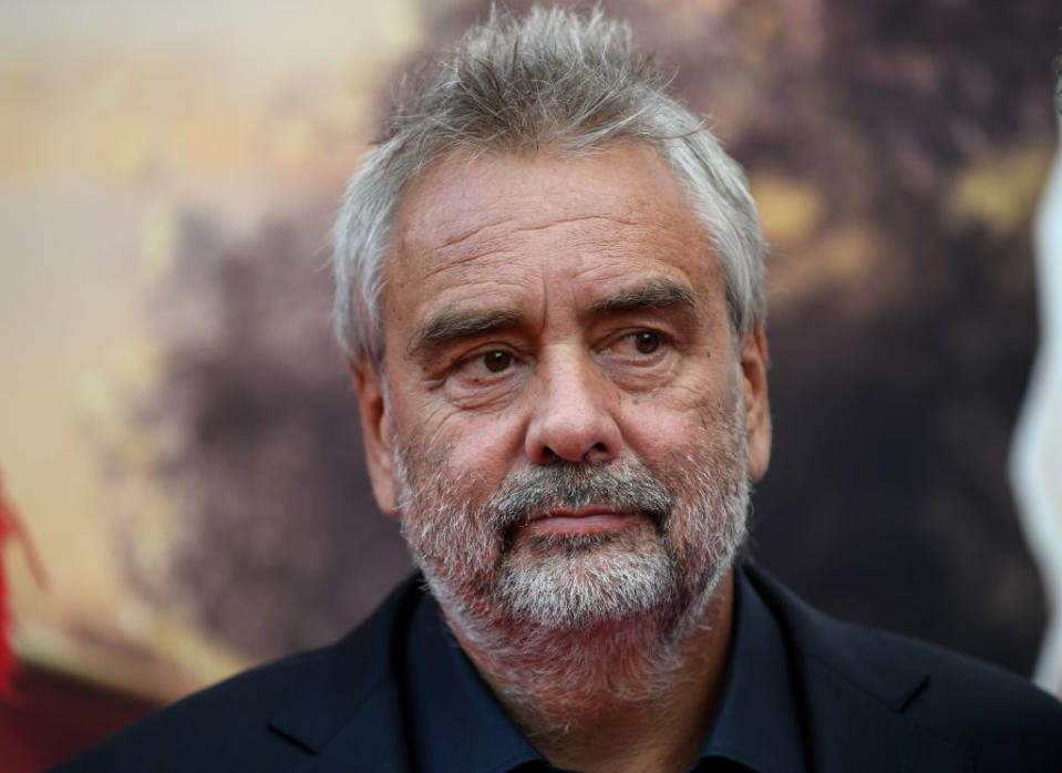 Luc Besson au bord de la banqueroute ? L'année sur le plan financier a été en tout cas pour le moins difficile pour le réalisateur français, dont le groupe de production EuropaCorp, est actuellement plombé par une dette colossale de 222 millions d'euros. Placé en procédure de sauvegarde, celui-ci devait en principe être "sauvé" par le dernier long-métrage "Anna", qui au grand désespoir de Luc Besson, a malheureusement essuyé un nouvel échec au cinéma en ne parvenant qu'à attirer 640 000 spectateurs dans les salles hexagonales. ©Patrick Seeger/picture alliance via Getty Images