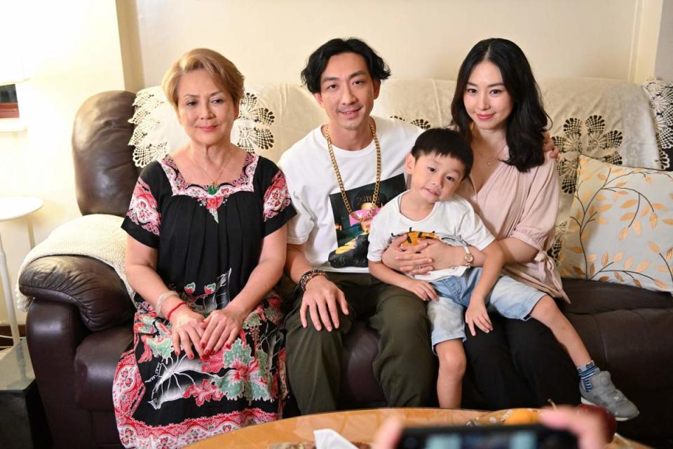 李燦森和賈曉晨飾演馮寶寶的兒子和媳婦。（圖／華映提供）