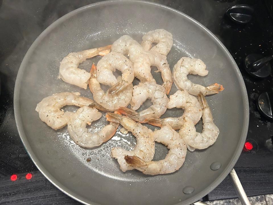 Cooking shrimp for Gordon Ramsay's 10-minute scampi