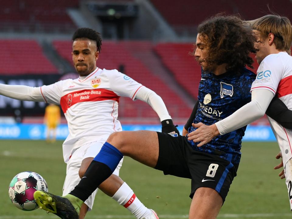 <p>Matteo Guendouzi (centre) in action for Hertha</p> (Getty Images)