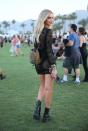 <p>Was sehr nach einem 90er-Partyoutfit aussieht, war der Coachella-Trend 2017! Mode-Bloggerin Chiara Ferragni lässt ihren Mini-Rucksack gezielt auf Pohöhe baumeln, um alle Blicke auf den knackigen Allerwertesten zu lenken. (Bild: WENN) </p>