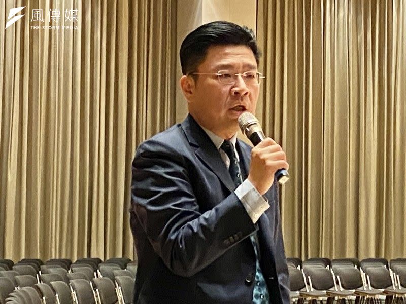 <cite>台新金控首席經濟學家暨台新投顧副董事長李鎮宇26日表示，台新金與新光金合併後PB有機會提升，對外資有吸引力。</cite>