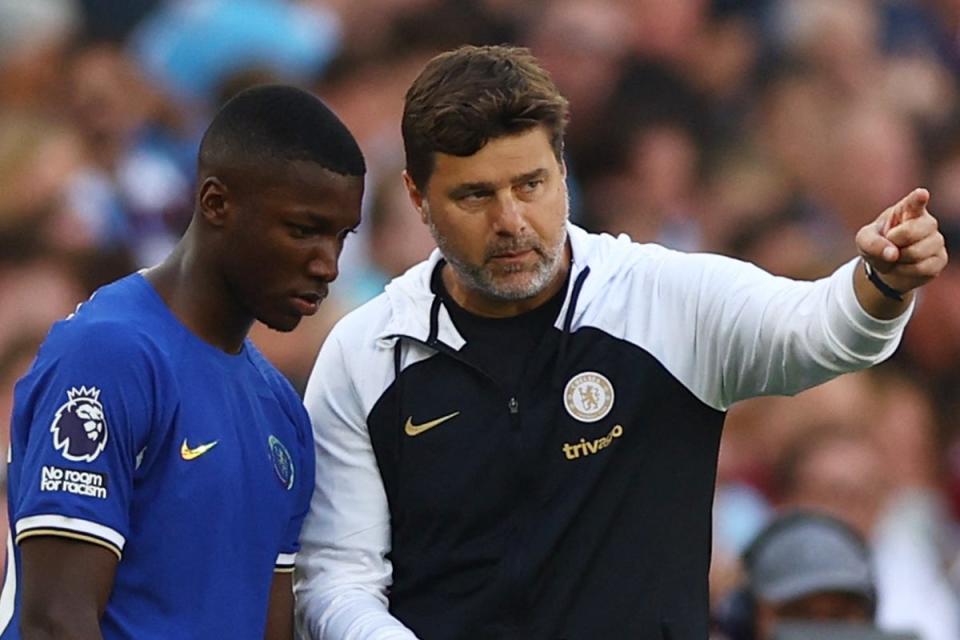 Instructions: Mauricio Pochettino and Moises Caicedo  (Action Images via Reuters)