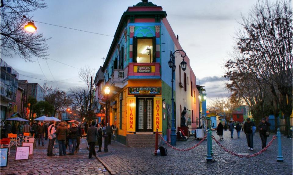 Caminito, en el barrio de La Boca, es uno de los lugares de interés turístico de Buenos Aires