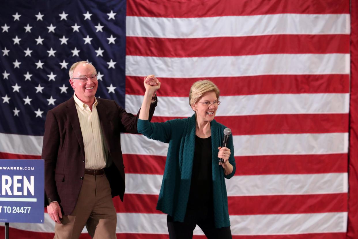 Elizabeth Warren and husband Bruce Mann