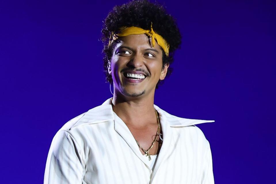 <p>SplashNews</p> Bruno Mars