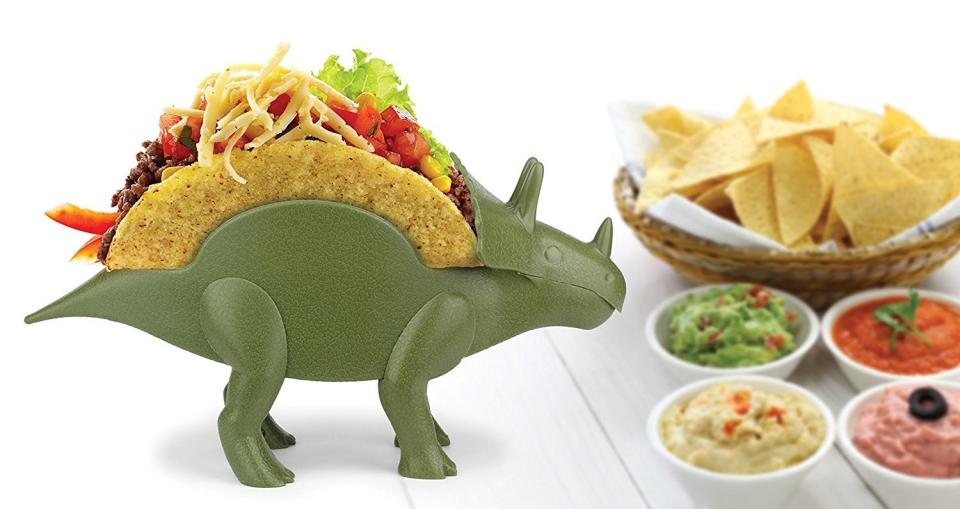 <a href="https://www.amazon.com/KidsFunwares-TriceraTACO-Taco-Holder-Prehistoric/dp/B01LZNTN8S" target="_blank">Shop it here</a>.&nbsp;