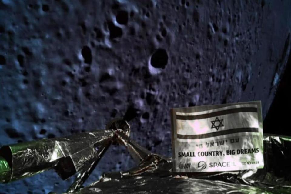 The items were on the Israeli Beresheet spacecraft (AFP/Getty Images)