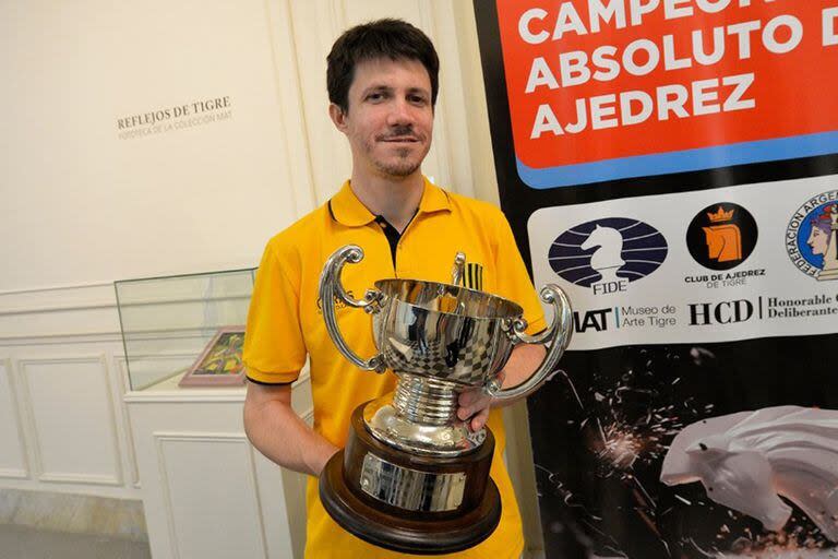 Diego Flores en una consagración reciente, en 94° Campeonato Argentino de Ajedrez, en el Tigre