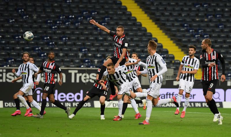 Bundesliga - Eintracht Frankfurt v SC Freiburg