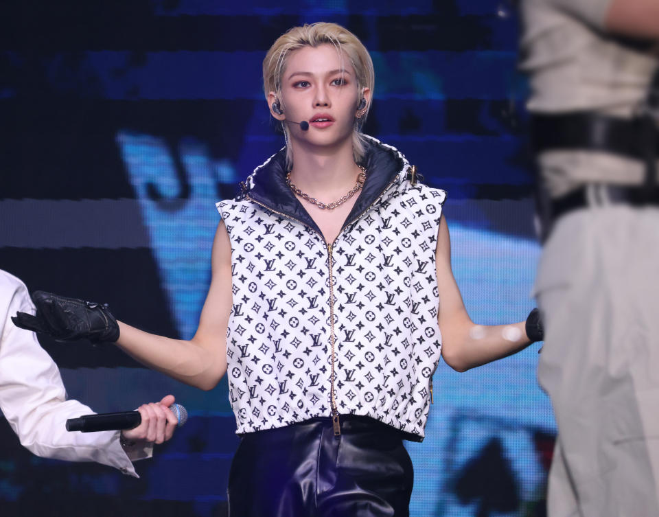 A photo of House Ambassador Felix performing at the Stray Kids 5-Star Dome Tour 2023 Seoul Special. (PHOTO: Louis Vuitton)