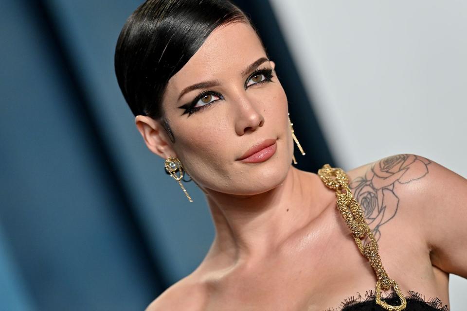 6) Halsey