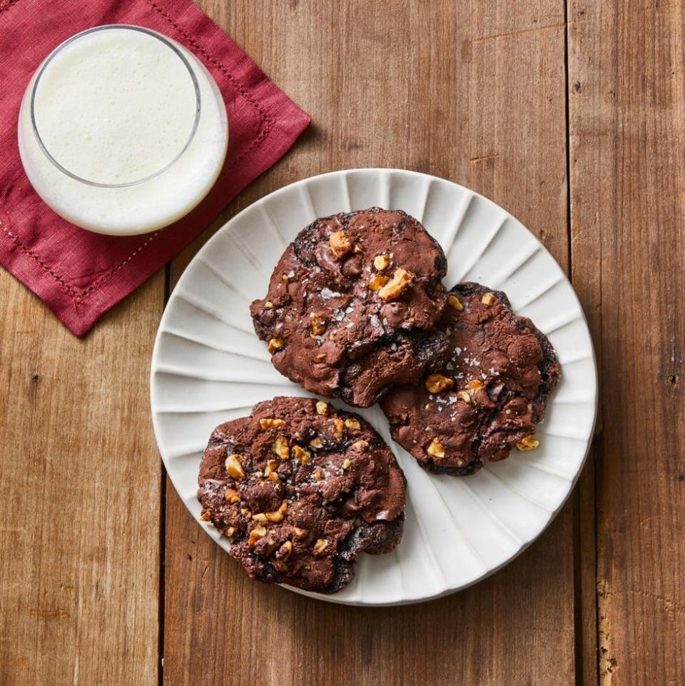 1) Flourless Chocolate-Walnut Cookies