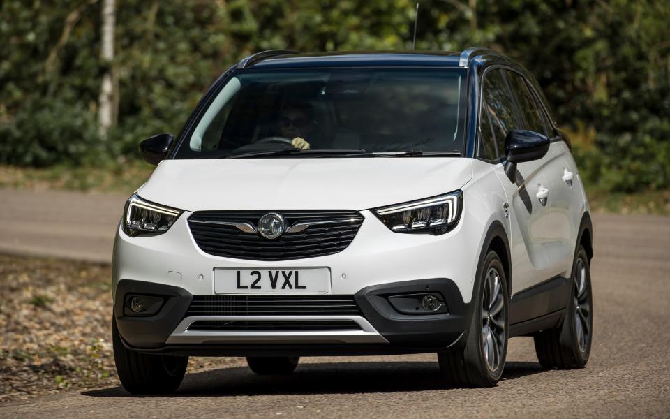 2017 Vauxhall Crossland X driving front 