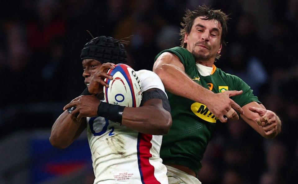 Maro Itoje (left) faces up against Eben Etzebeth in the battle of the second-rows