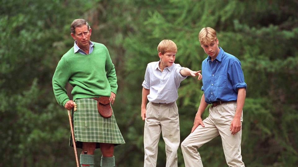 The Crown's Recreation of Prince Charles's Balmoral Photoshoot With His ...