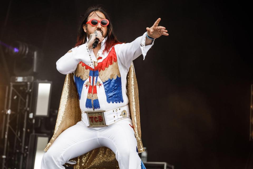 The King meets Kurt Cobain: Elvana perform live on stage at Download Pilot festival, Donington (Alamy)