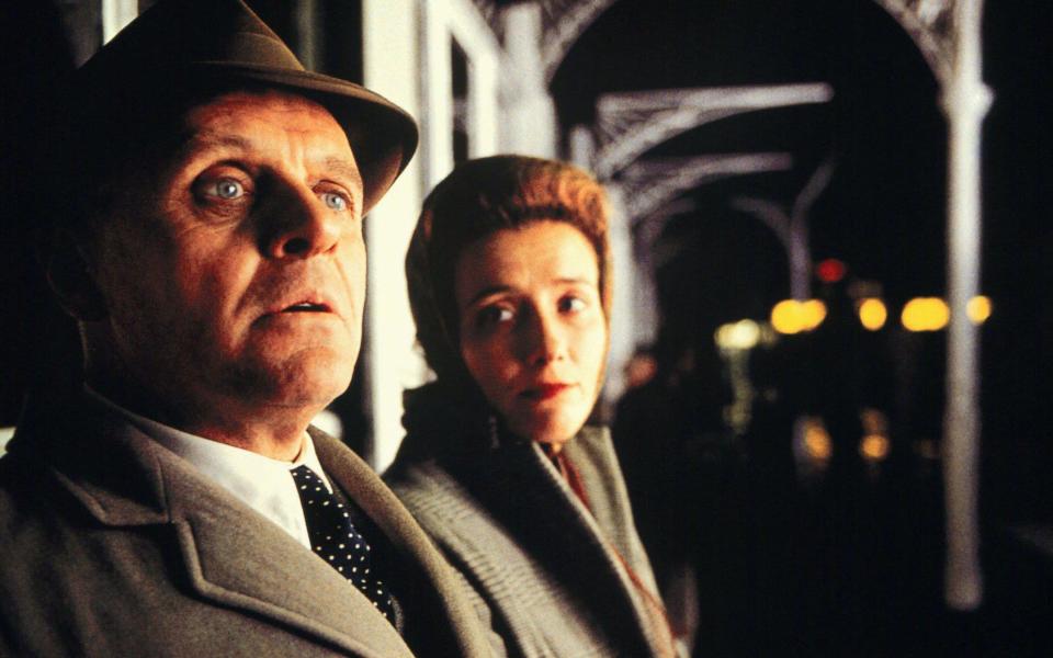 Anthony Hopkins and Emma Thompson in The Remains of the Day film adaptation, 1993 - Alamy