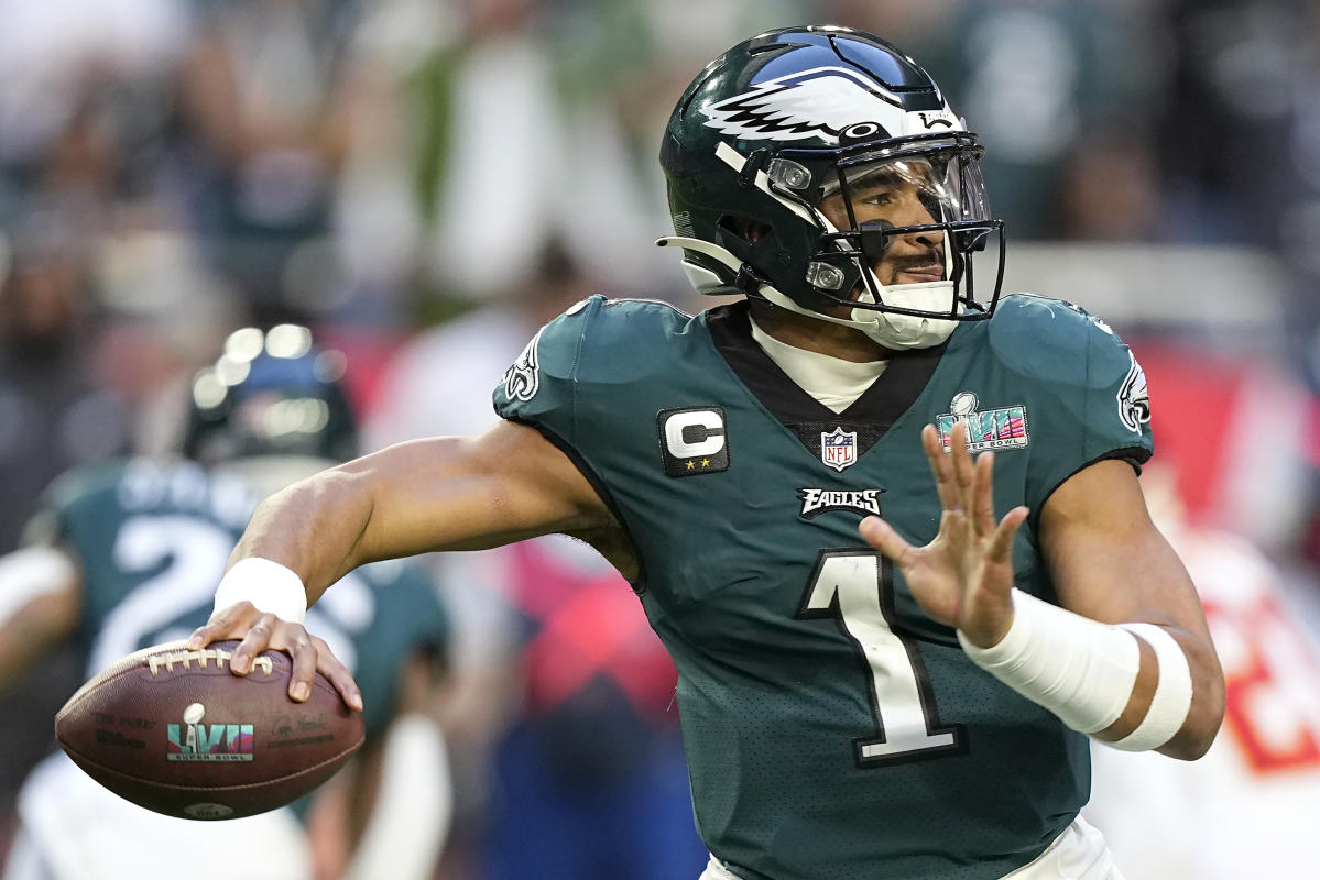 Super Bowl Final Score: Eagles lose to Chiefs despite Jalen Hurts' heroic  efforts, 38 to 35 - Bleeding Green Nation