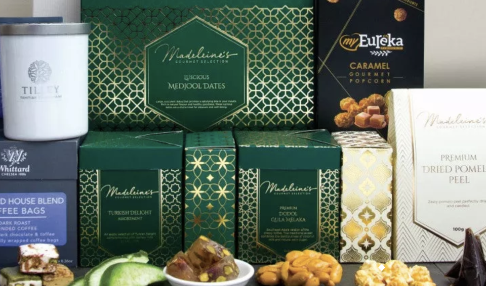 Ramadan & Raya at Home Raya Hamper. (PHOTO: Lazada Malaysia)