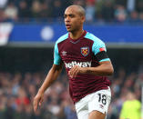 <p>Nach der Welle von 20-Millionen-Werten wird es Zeit für eine Wertsteigerung. João Mário ist diese Steigerung, denn der Inter-Mailand-Spieler – aktuell ausgeliehen an West Ham United – ist noch einmal glatte fünf Millionen mehr wert. U15 bis U21, Mário hat überall gespielt und ist seit 2014 im Nationalteam. </p>