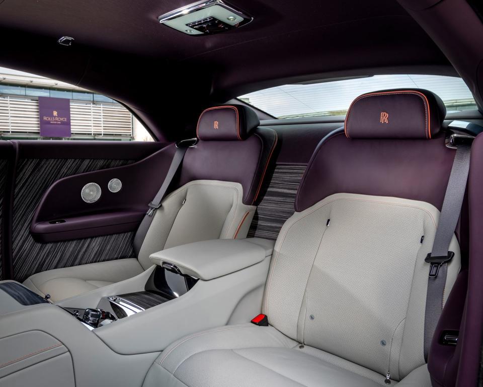 2024 rolls royce spectre bespoke escapism