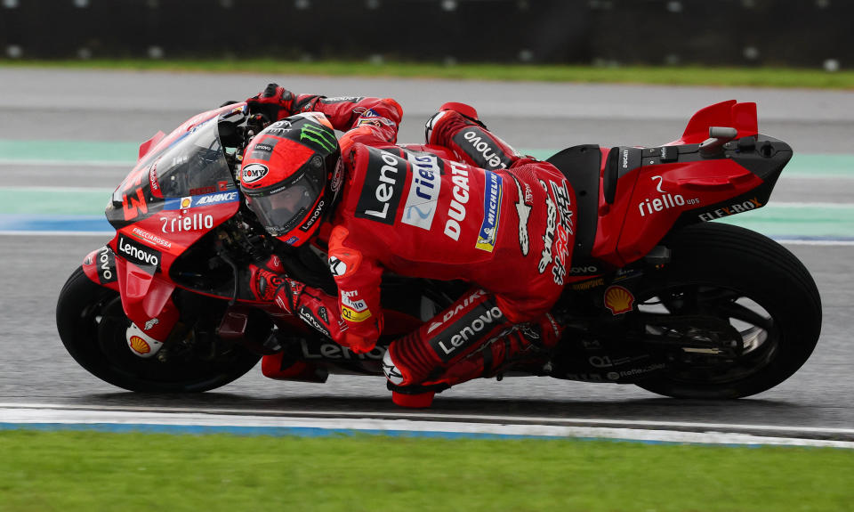 MotoGP - Thailand Grand Prix - Chang International Circuit, Buriram, Thailand - October 2, 2022 Ducati Lenovo's Francesco Bagnaia in action during the race REUTERS/Athit Perawongmetha